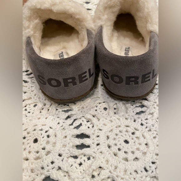 Sorel Nakiska Slide Winter Shearling Slippers gray size 5 - Picture 4 of 8